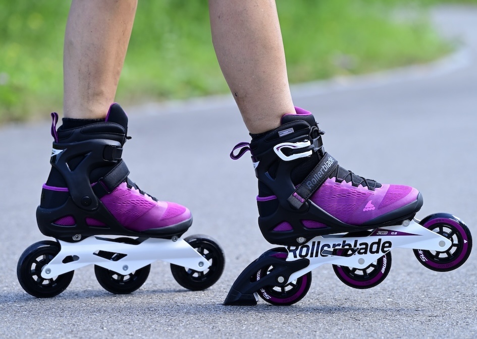 How to stop on rollerblades safely