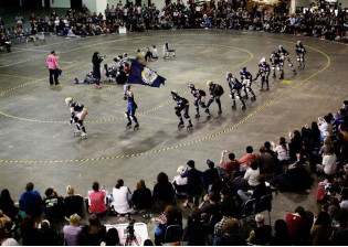 What is Roller Derby? A Fun Sport on Roller Skates