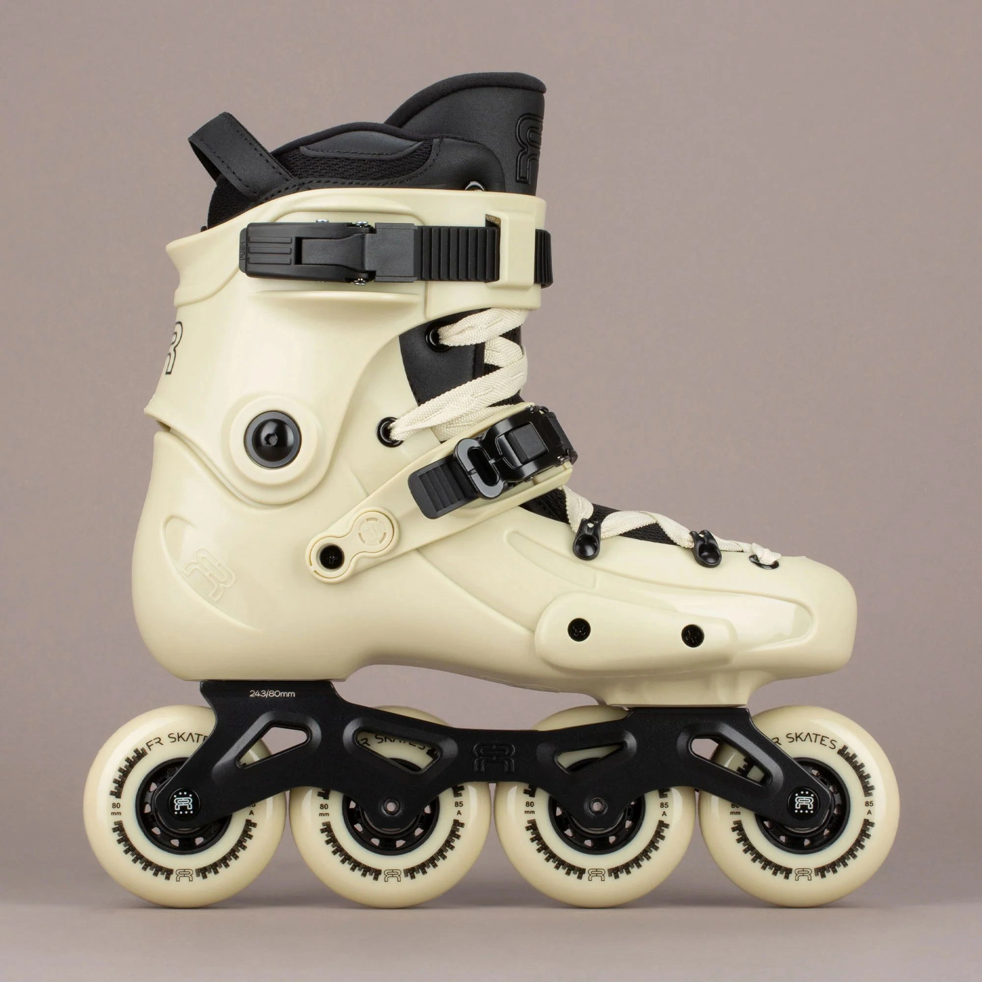 FR Skates FR3 80 SAND with ratchet buckle